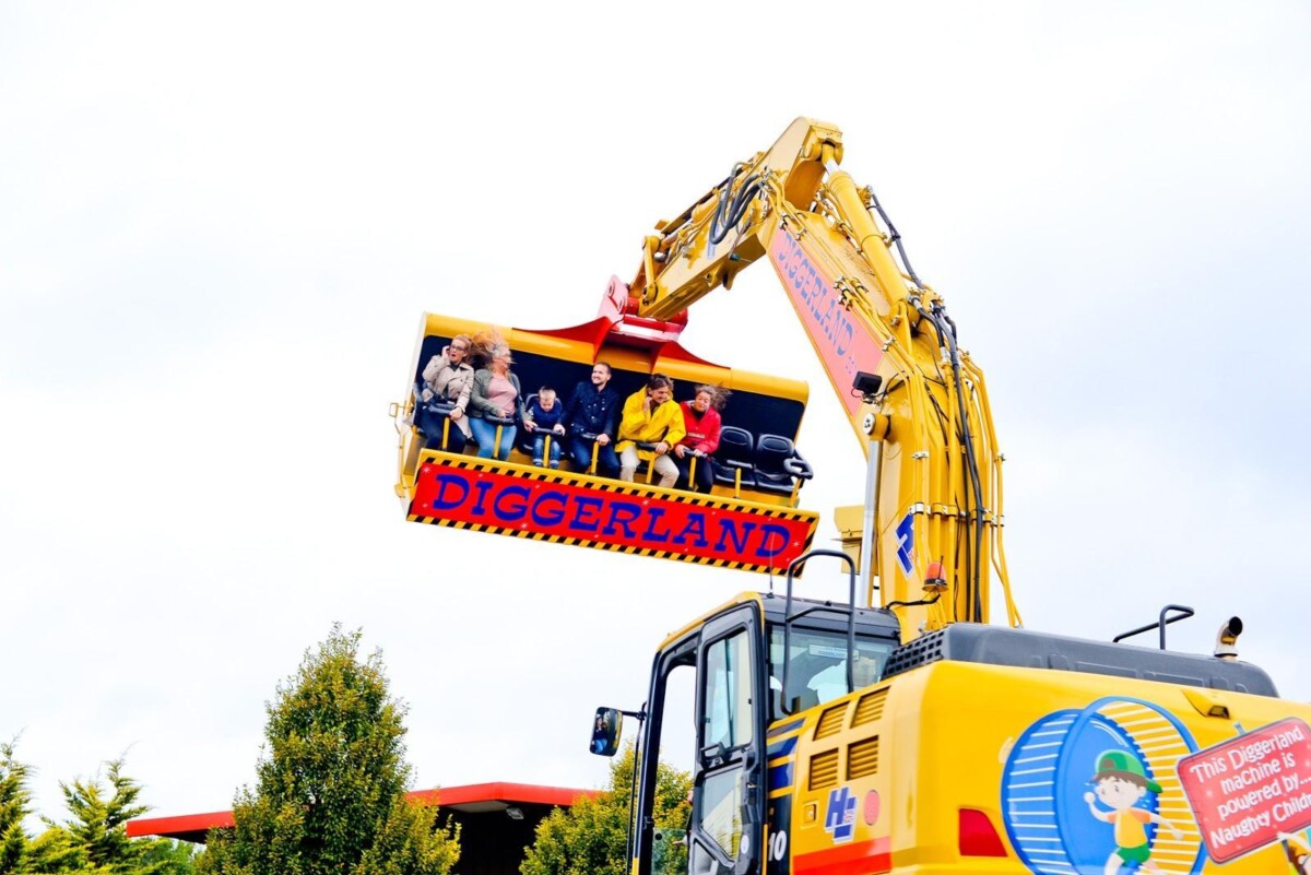 A Family Day Out: Diggerland, Kent | Alex Gladwin