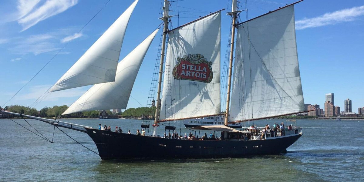 Sailing in New York Breeze and Incredible Expanse