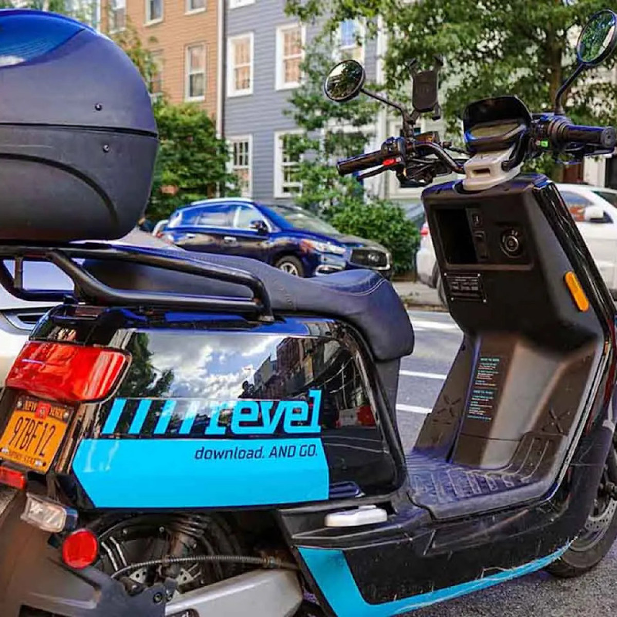 Scooter Ride with Revel in NYC Moped Through Brooklyn & Queens